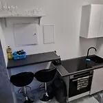 Apartamento Jacuzzi Przy Plazy - *