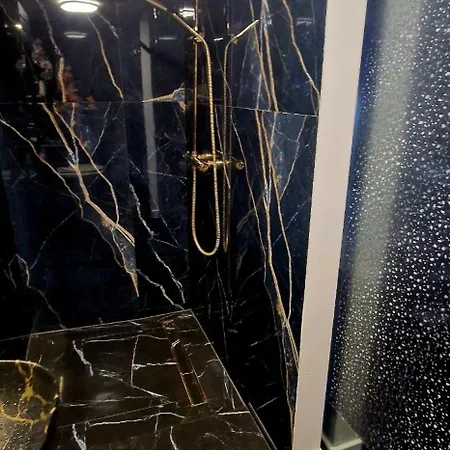 Jacuzzi Przy Plazy - *