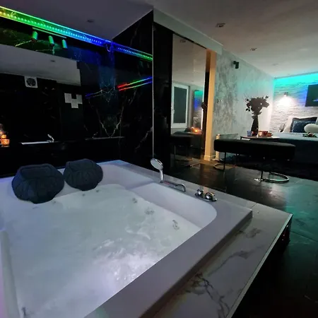 Jacuzzi Przy Plazy - * Kołobrzeg