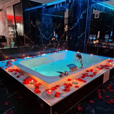 Jacuzzi Przy Plazy - Apartment