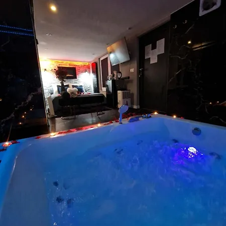 Jacuzzi Przy Plazy - Apartment Kolobrzeg